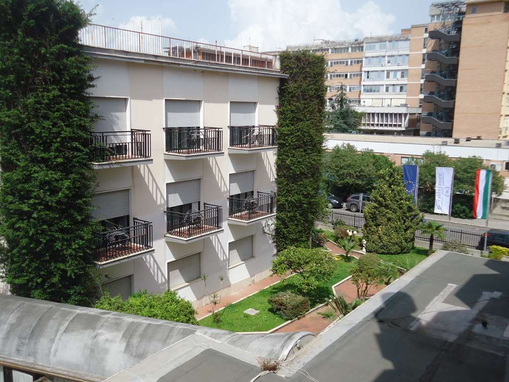 Hotel De La Ville Central Latina Exterior photo